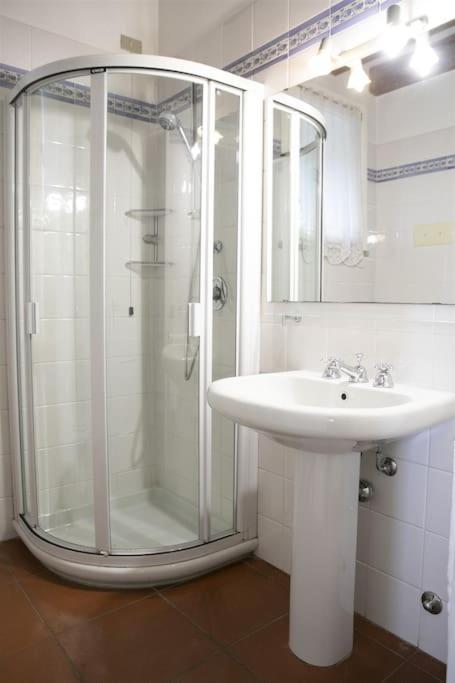 Iseolakerental - Casa Rododendro 苏尔扎诺 外观 照片